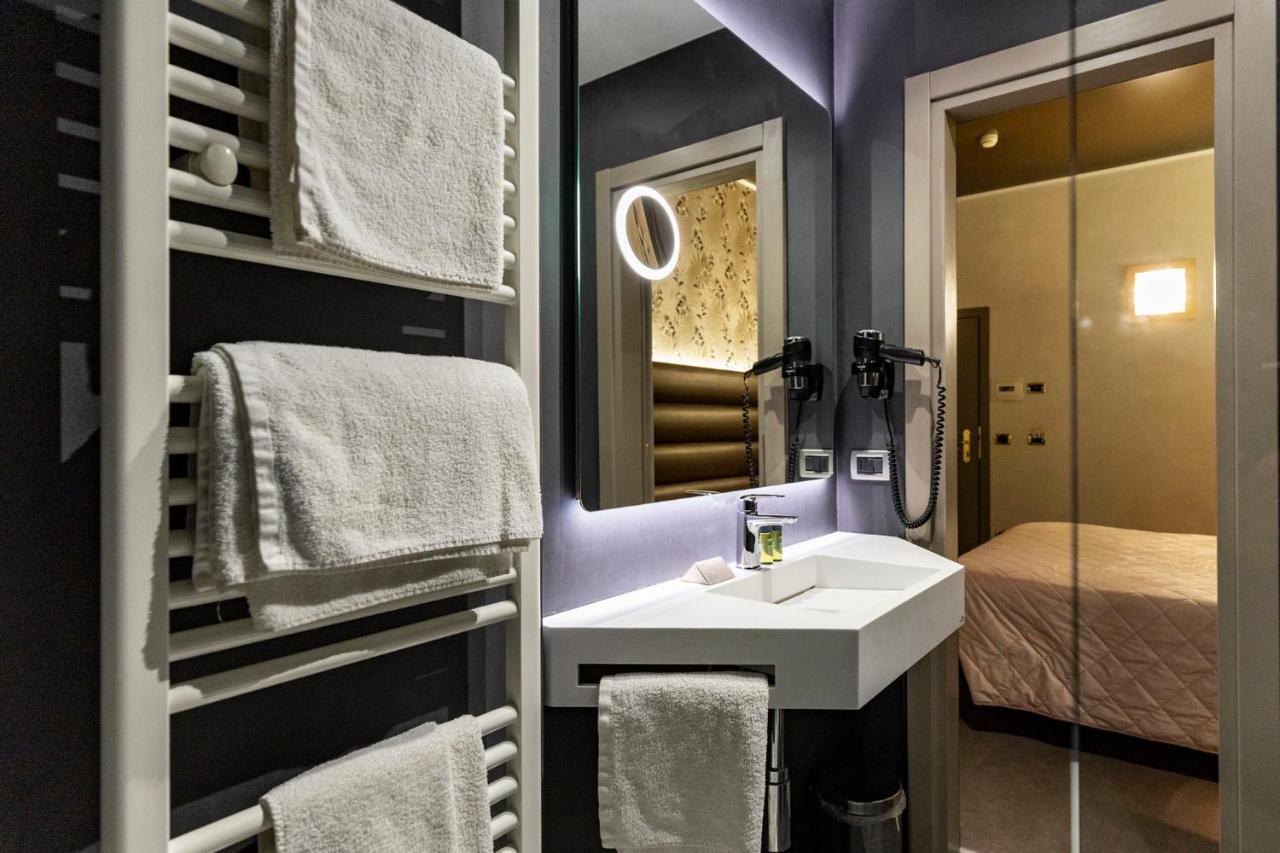 Hotel Dei Nani Jesi Esterno foto